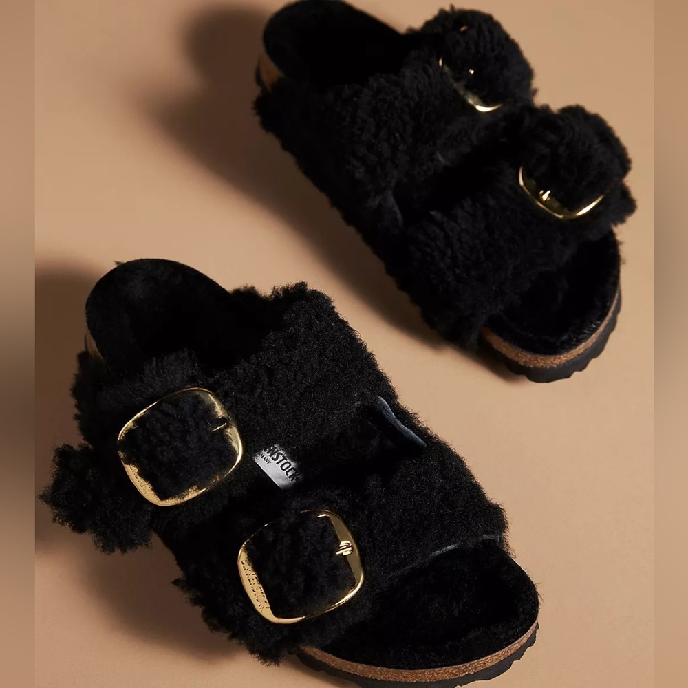 NIB Birkenstock Arizona Big Buckle teddy sandal in black Size: 8US/39EU